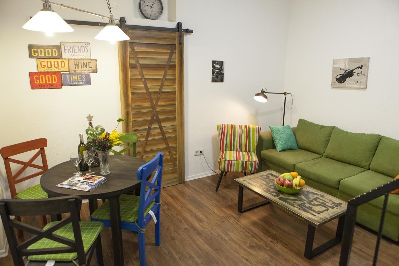 Milk&honey - Free Parking